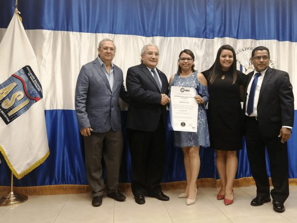 ASI otorgó reconocimiento a Distribuidora Salvadoreña por RSE