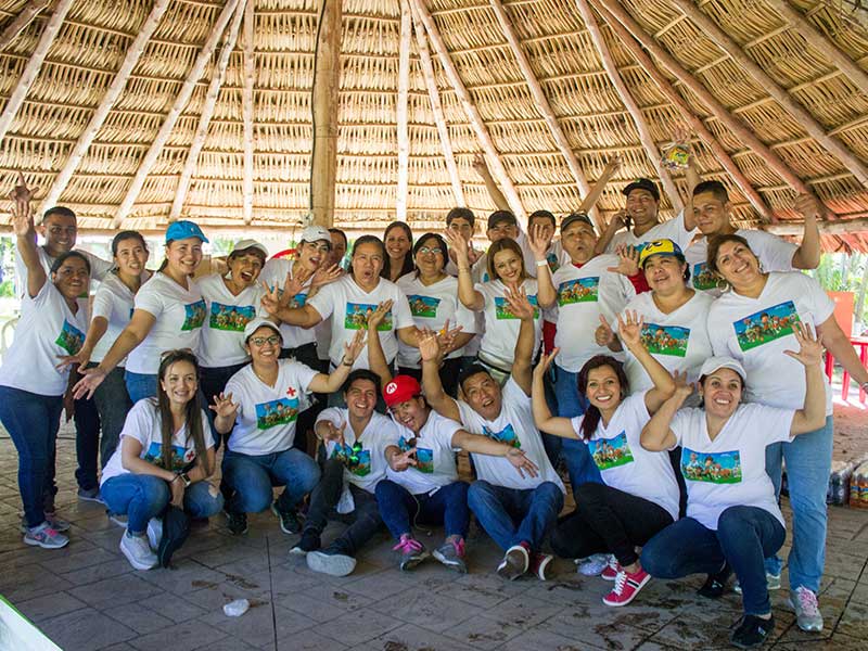 DISAL festeja en agradecimiento a familias de sus colaboradores